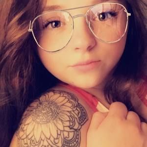 Meet your Posher, Melanie